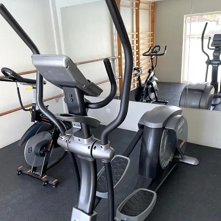 Golden Club- Eyes On Sea *